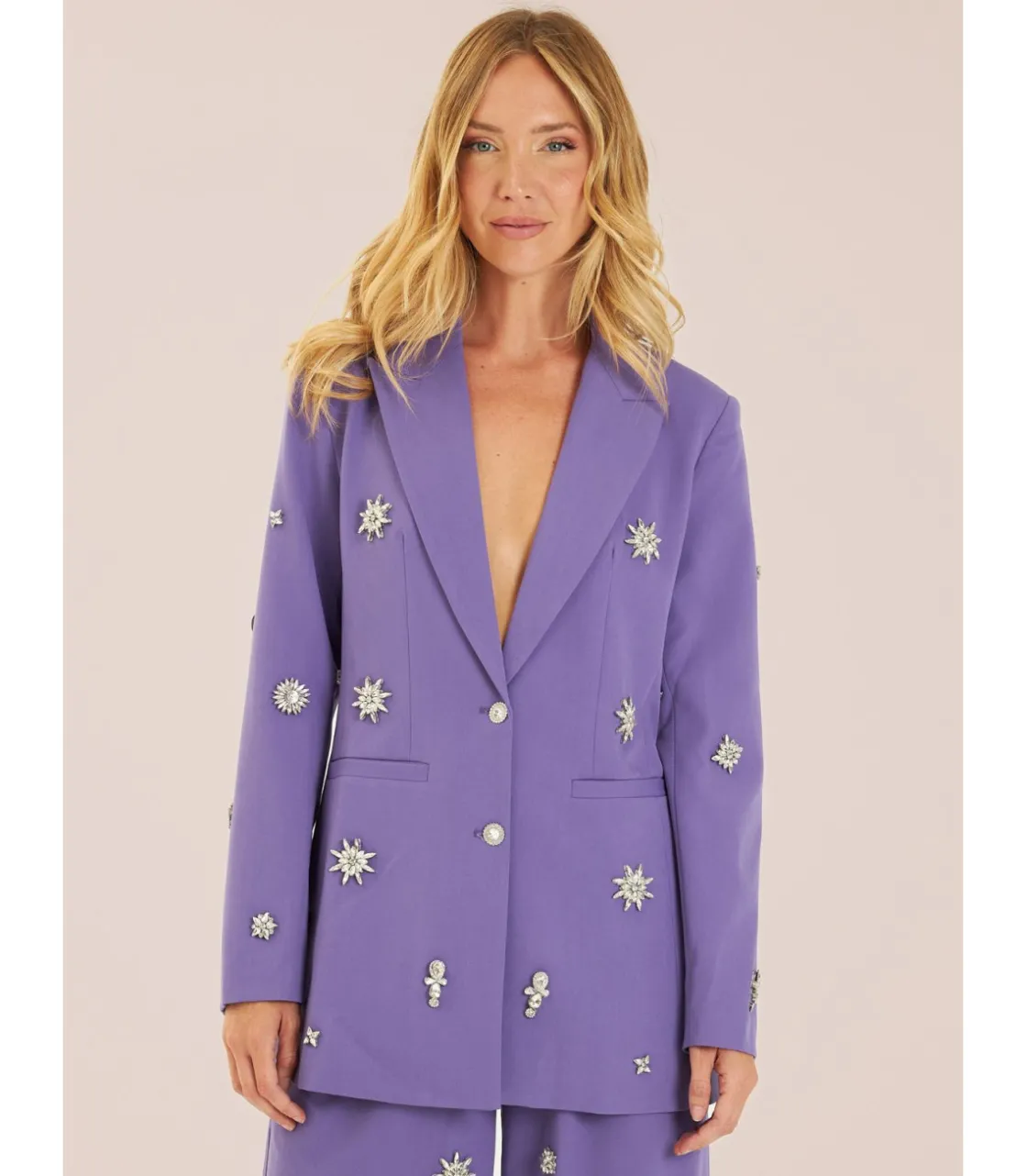 Alma en Pena Chaquetas|BLAZER CON ABALORIOS PEDRERÍA