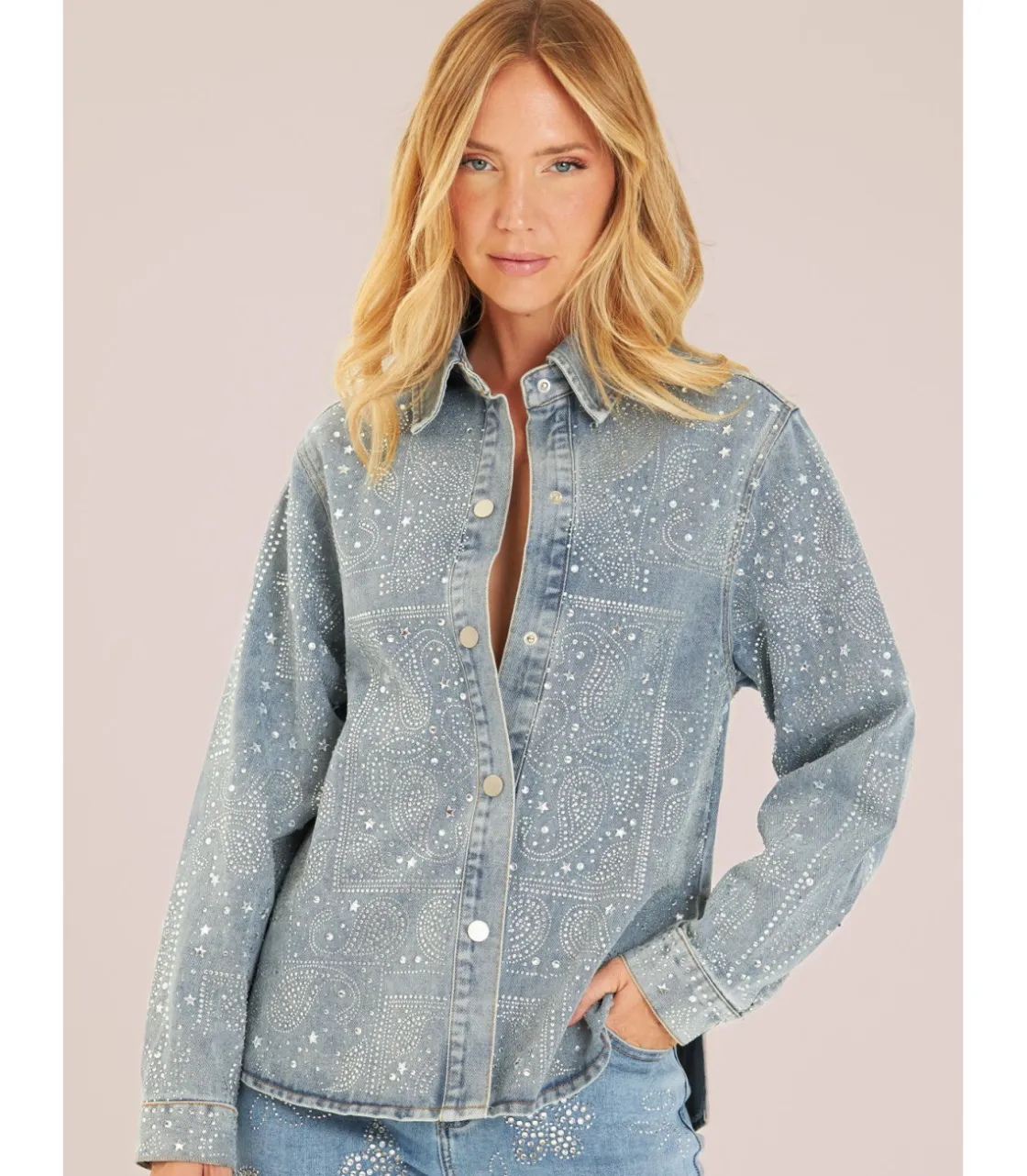 Alma en Pena Camisas|CAMISA VAQUERA CON PEDRERÍA
