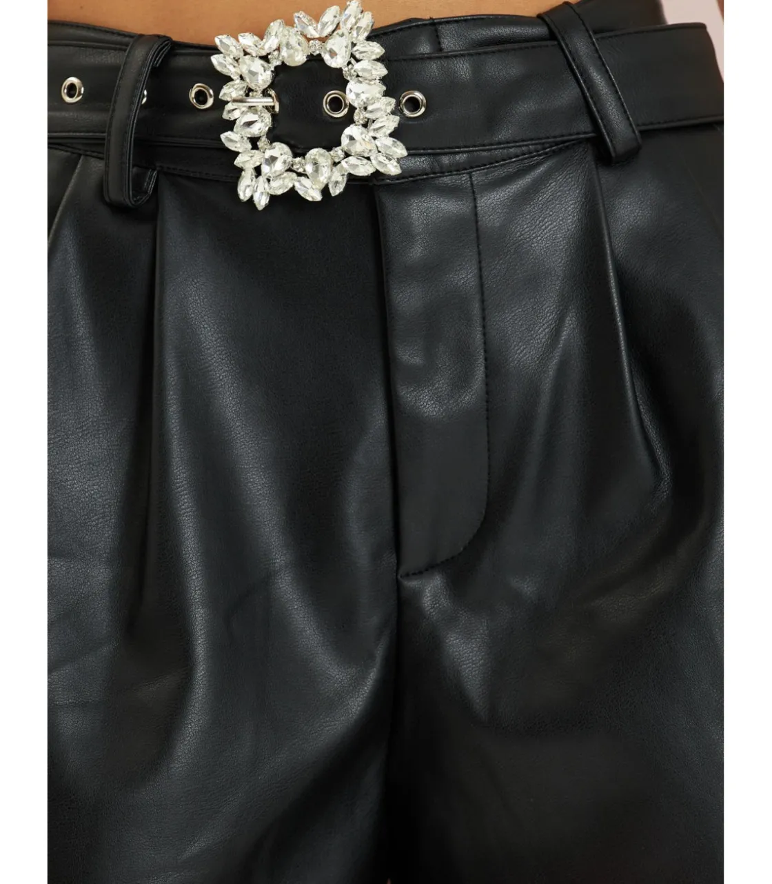 Alma en Pena Pantalones|SHORT EFECTO PIEL